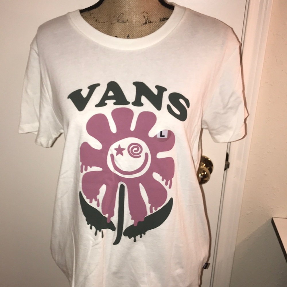 Vans vacate graphic tee shirt womens size large NWT